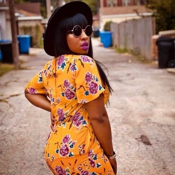 Capri Romper - Picture 3 of 3